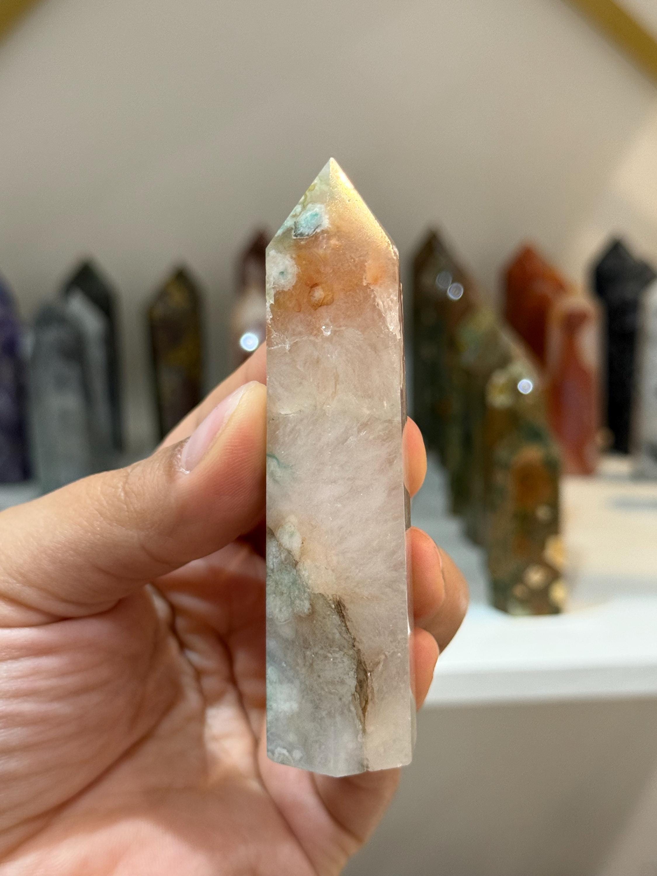 Flower agate point with lots of inclusions